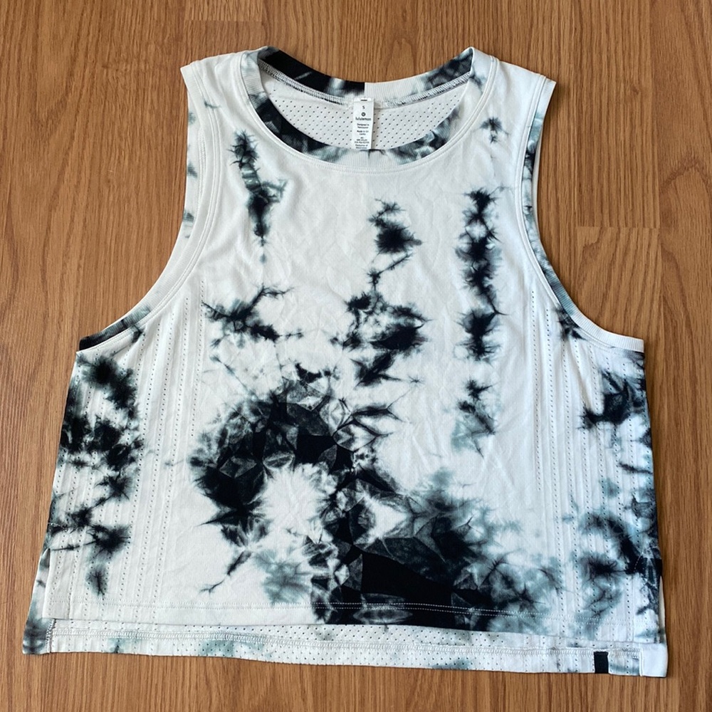 ❤️ Lululemon Train To Be Shibori Tie Die Tank Top Size Small NWOT